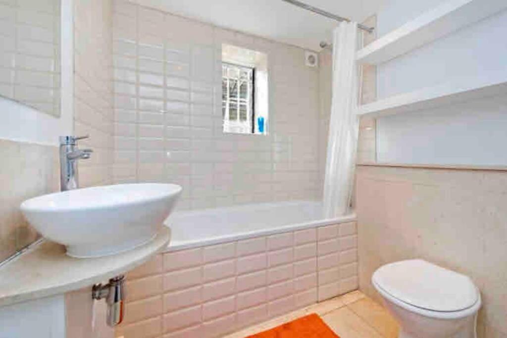 Beautiful 2 Bed/ 2 Bath Notting Hill Garden Flat Lägenhet London Exteriör bild
