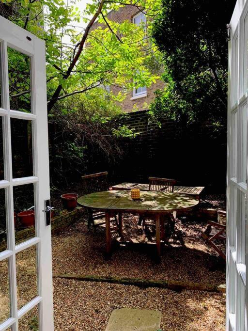 Beautiful 2 Bed/ 2 Bath Notting Hill Garden Flat Lägenhet London Exteriör bild