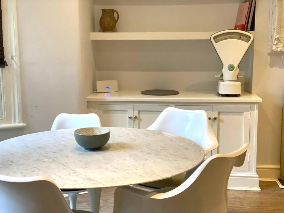 Beautiful 2 Bed/ 2 Bath Notting Hill Garden Flat Lägenhet London Exteriör bild